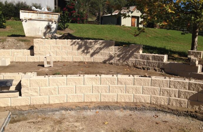 Retaining & Retention Walls-Lubbock TX Landscape Designs & Outdoor Living Areas-We offer Landscape Design, Outdoor Patios & Pergolas, Outdoor Living Spaces, Stonescapes, Residential & Commercial Landscaping, Irrigation Installation & Repairs, Drainage Systems, Landscape Lighting, Outdoor Living Spaces, Tree Service, Lawn Service, and more.